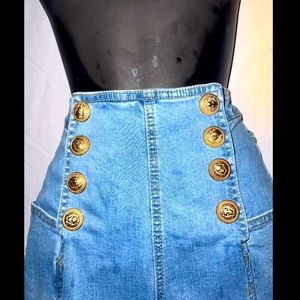 Blue high waist jeans